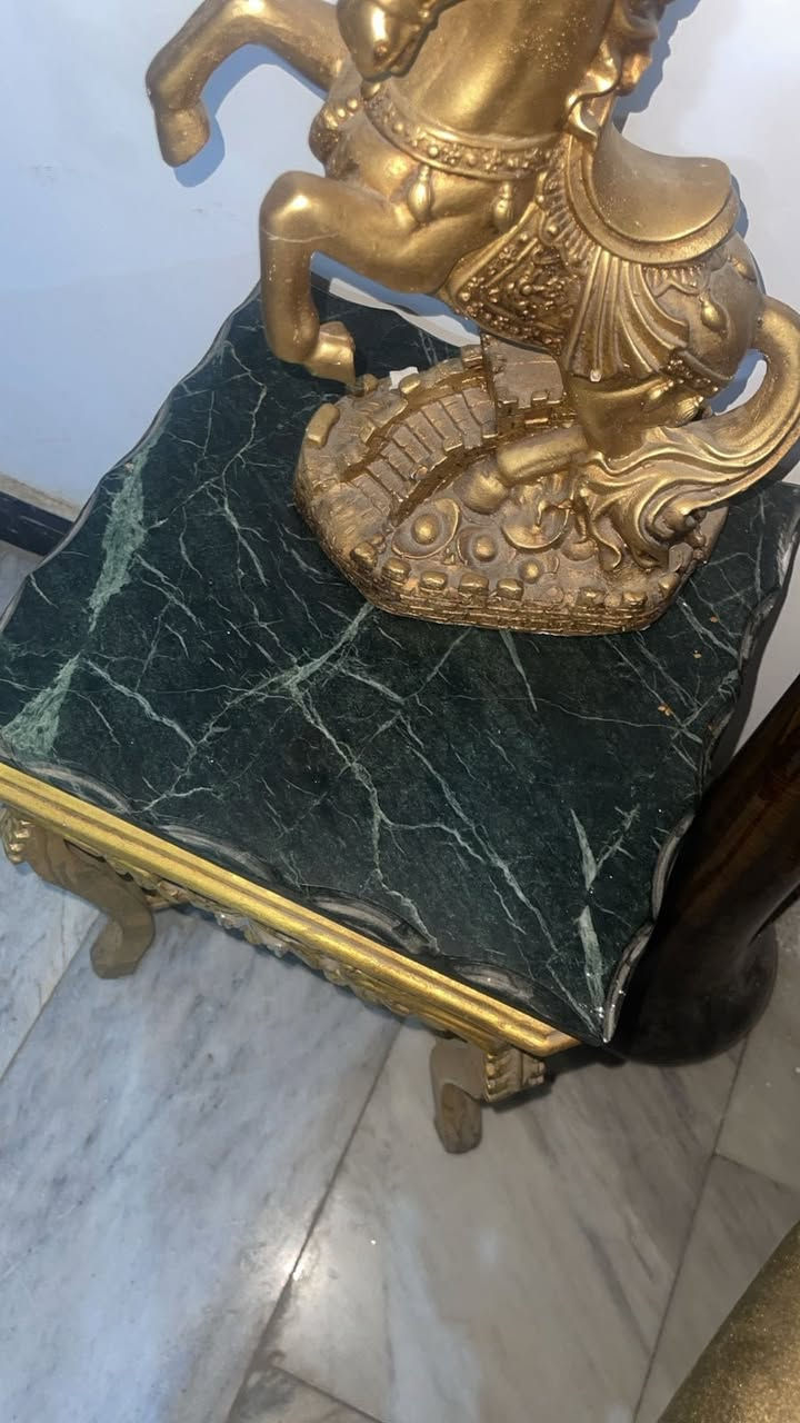 عيد النشر بسبب وعود كاذبة رجاء مو شراي لا ياخذ رقم وجاي وبطريق ماكو عشر مقاعد تخم زان ملكي كبير وطبلة كبيرة وسطية مع اربع طبلات صغيرة مرمر طبيعي مع لوحة كبيرة مع مراءة شلع لااحد يراسلني ع قطعة قطعةلسعر مليون و350وبي مجال مكاني دورة بغداد


**إذا كنت صاحب هذا الإعلان وتريد حذفه لأي سبب، رجاءا أرسل رسالة إلى الدعم الفني**