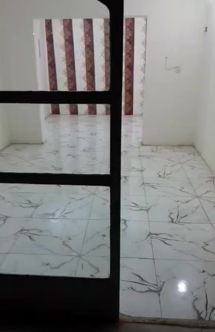 محل اللايجار مقابيل البلديه في شارع المشسفى (طول8) (والعرض4) يصلح مكتب او تصوير أو صيدليه اللاستفسار هذه الرقم ***********
