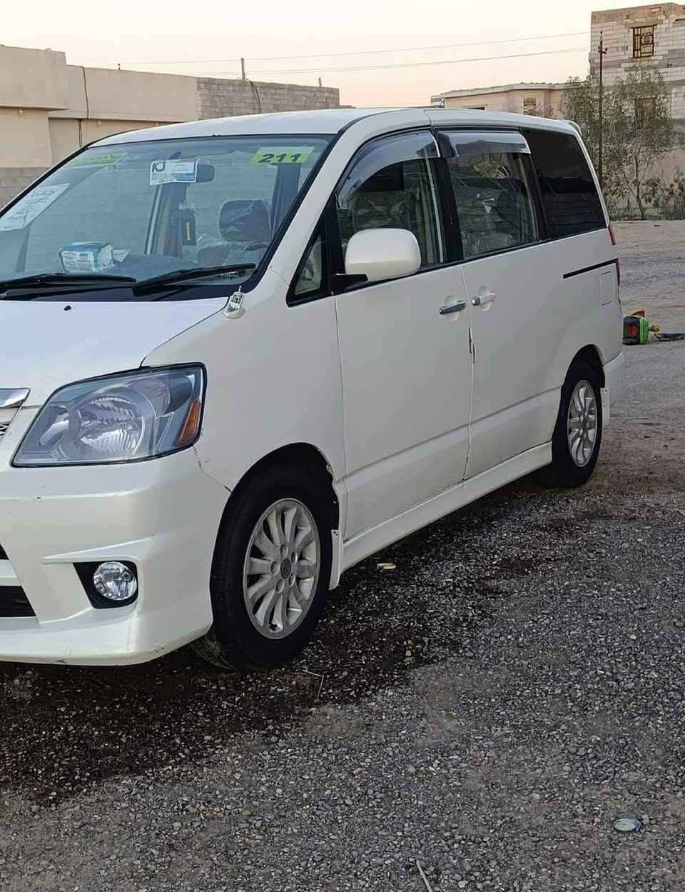 سلام عليكم سياره نوها تيوته مديل 2005 ب اسمنه رقم بصره تحويل مباشر سياره جديده كرستاا تبريد 3قطع محرك وكير وحداديه وتخم تاير كله جديد السعر 80وبيها مجال عنوان البصره الهارثه المشان رقم *********** البصرة, العراق
