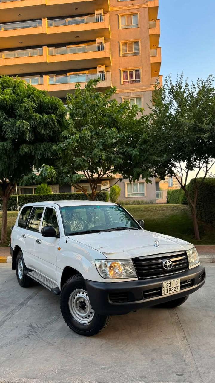 لاندكروزە (٢٠٠٦) تەحویل اصل
مواسەفات(GX)نیومواسەفات مەكینەی نەكراوەتەوە
١پارچەو یەك پەلەی بۆیاخە بێناوگرتن
تەحویلی ئەسڵی بەناوی خۆمەوەیە تا ٢٠٣٠ تازەیە
مـــەكینەو گێڕی بەشەرت نەكراوەتەوە
٤ تایەو ویلی لۆك ناوپاكتی لەژێردایە
تەقەو ڕەقەی هیچ تێدانیە
سپێر لەكۆڵ-٤جام كارەبا-دەبڵ ئیرباگ-هۆك-فڵچـە
ناوغورفەی لۆك لۆك ماوەتەوە
شوێن:سلێمانی ڕاپەڕین
ژم:***********
نرخ:١٨٨ گەڵاو مجالێكی كەم
