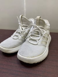 حذاء اديداس باله  قياس 42/41 سعر 10 الاف  مكاني بغداد - بلديات  رقمي 0...