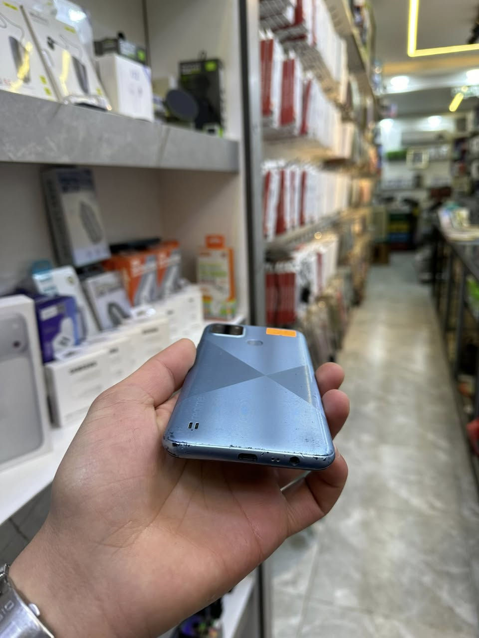 بلاش بلاش 🔥
.
بسم الله الرحمن الرحيم 
.
Realme c21y
.
الذاكرة 64G رام 4G
.
بي فطر بال كلاس ما مأثر كلشي عال شاشة والشاشة شرط الاصلية ما مبدلة الجهاز لا مفتوح ولا مبدل بي شي 📍⁉️⁉️
.
العنوان : موصل حي سومر / مكتب عرفة 
.
***********
