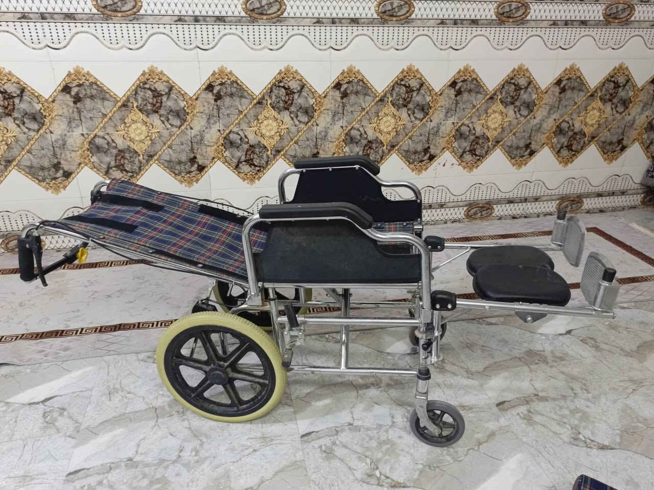 غير مستخدمه نضافه ٩٠
ب١١٠ وبيها مجال ***********
