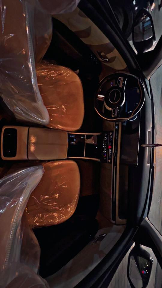 السلام عليكم
توكسان ٢٠٢٥ خليجي 
السياره جديده بوضع الشركه 
ماشيه ١٧ الف 
توكلر. السياره 
ومواصفات التوكلر معروفه 
مستعجل ع بيعتها وسعرها جوه السوك وبالخير ع الياخذها 
السياره عارضها ب٢٣٠ وبيها مجال 
مكانها فلوجه 

***********
‏***********
