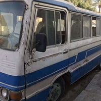 كوستر للبيع مكينه كاز  رقمها انبار احمر مكينه جديده ودوشمه نضيفه اخو ا...