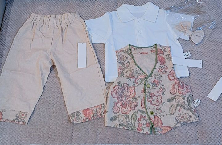 # اناقة العيد يمنه وبس
جمال السيت الاطفال 
وسعرة بلاش لحكو👇


**إذا كنت صاحب هذا الإعلان وتريد حذفه لأي سبب، رجاءا أرسل رسالة إلى الدعم الفني**