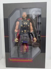 مجسم ثور • ٣١ سم • ديكور