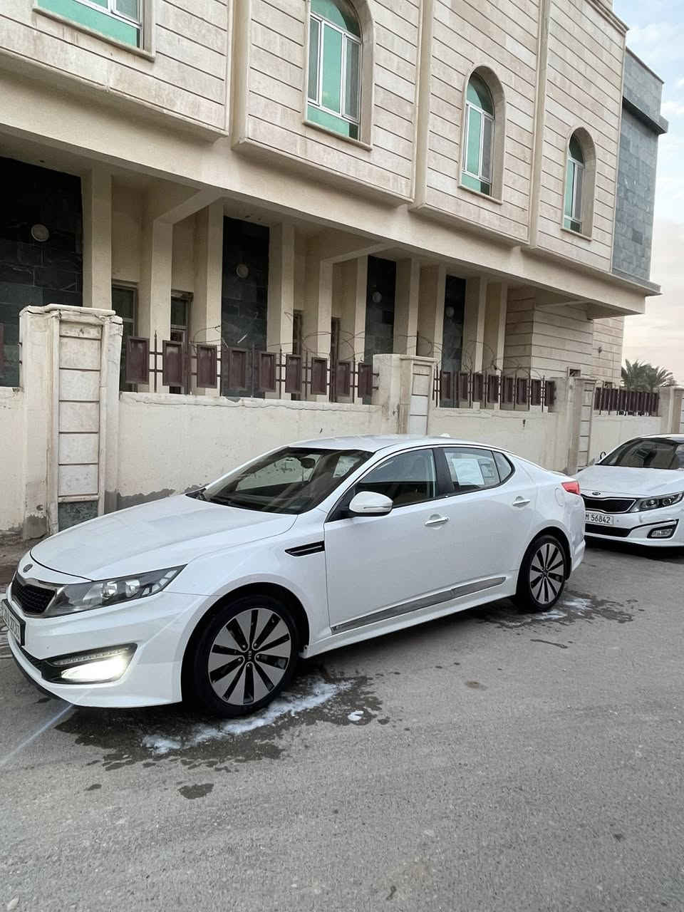 السلام عليكم اوبتماا 2012 خليجي فول مواصفات عدا الفتحه 
السياره كفاله عامه جديده معنى الكمه رقم اربيل الدولي
تحويل أو وكاله مواصفات 
محرك 2400 دبل كزوز 
بصمه تشغيل وابواب وصندوق 
لد امامي + لد خلفي 
كامره خلفيه تبريد قطعتين 
يدات نيكل داخل وخارج 
حداديه جديده + تخم تاير جديد 
السعر 140 وبيه مجال بسيط 
مكان السياره واسط نعمانيه للاتصال ***********
