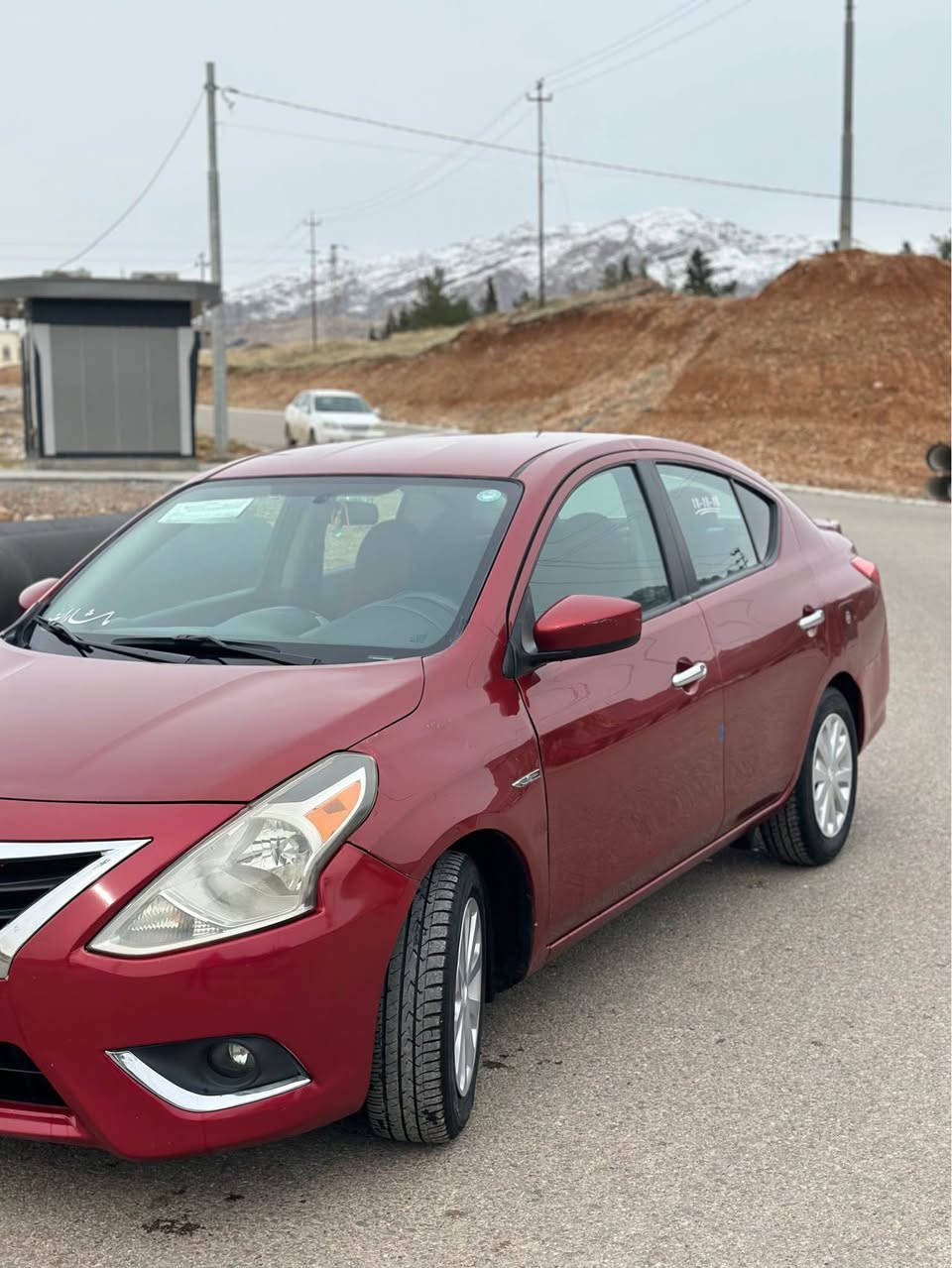 فروتن و گورین 
nissan versa 2018 SV
بێ سبخ 
شاشە و کامیرە و جام کهربائئ
تحدید سرعە و سوکان ڤولیوم 
دوو سی پارچە تبدیل شریکەنە 
سیارە بێ سبخە
٢ وەرەقە غرامە لسەرن
گێر و مەکینە و تحویل و غرامە هەمی تشت شەرت
سعر 89$ و مجال
***********
سیارا ل ئاکرێ اكر, نينوى
