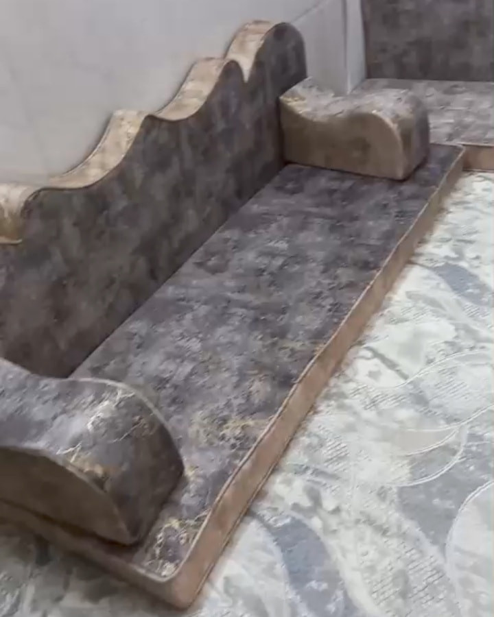 وفرنا لكم أحدث جلسات عربيه الأصيلة..المخيمات.. الموديلات بتصاميم الحديثة والتراث جميلة..
وجودة عاليه و ذات جمال فائق مصنوع من اجود انواع الاسفنج الضغط العالي ..  والاقمشه التركيه المشجره وأحدث الألوان 
الكتان والمقدف المبطن. و الشانين
&&يكون الديوان أنيق حسب مساحتك رغبتك
&&مساند بمختلف الأشكال 
&الاسفنج النوع الضغط العالي 
&&توصيل موجود داخل بغداد و المحافظات

سارع الآن بحجز طلبك لدينا كادر متخصص للتصميم حسب المساحات المطلوبه
للاستفسار و المعلومات
الاتصال أو المراسله على واتساب الرقم  
***********
***********
العنوان //بغداد-الدولعي قرب الجسر الدولعي
