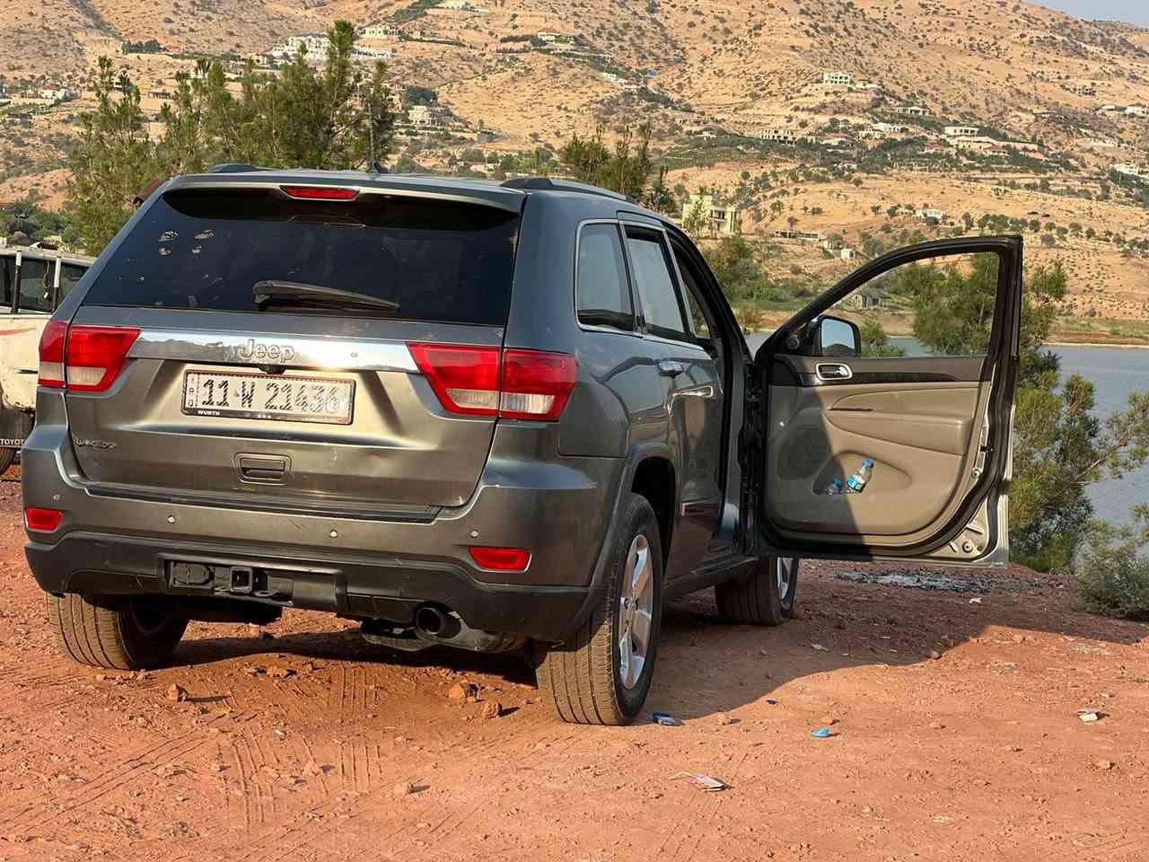 سلام عليكم
جيب لاريدو للبيع 

مديل ٢٠١٢

مكينه وكير كفاله صدر جديد تخم تاير 

مصبوغه عام مكفوله من الكص 

رقم بغداد تحويل مباشر 

تبريد شغال 

كشنات جلد 

شاشه كامره 

مكاني ديالى بعقوبه 

شراي يتصل ***********
