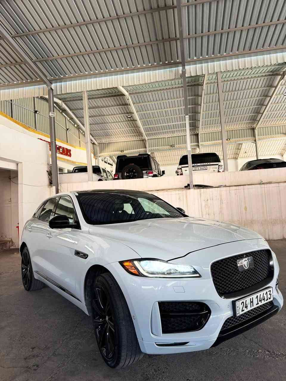 jaguar 2017 F_pace (R-dynamic)
سيارة بدون دعم بدون حادث 
محرك ٦ سلندر مرغوب بقوة ٤٠٠ حصان و عزم دوران ٥٥٠ نيوتن متر 
سيارة فول فول مواصفات كير محرك كهربائيات كل بشرط سيارة بانوراما كيج الكترونية 5 كاميرات رادار فتل شاشة كبير سماعات ميرديان مقاعد رياضيه ٥ وضعية سيارة تجي فول مواصفات سعر سيارة ٢٢٥ ورقة ومجال مكان سيارة دهوك سيارة للبيع و مراوسة 
***********
