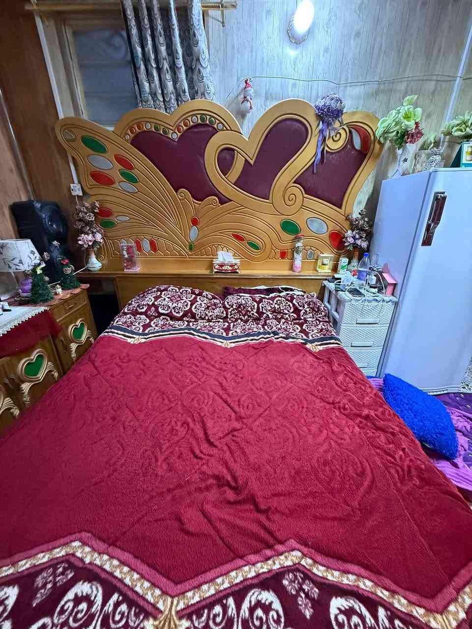 للببيع غرفه عراقيه تزكام ثقيل درجه اوله نظيفه جدا  مو سوكي العنوان نجف الاشرف حي الوفاء سعره مليون و ٥٥٠ 
  تزكام ثقيل واذا متشتري ومتعرف بيهن روح تحصل هواي سوكي


**إذا كنت صاحب هذا الإعلان وتريد حذفه لأي سبب، رجاءا أرسل رسالة إلى الدعم الفني**