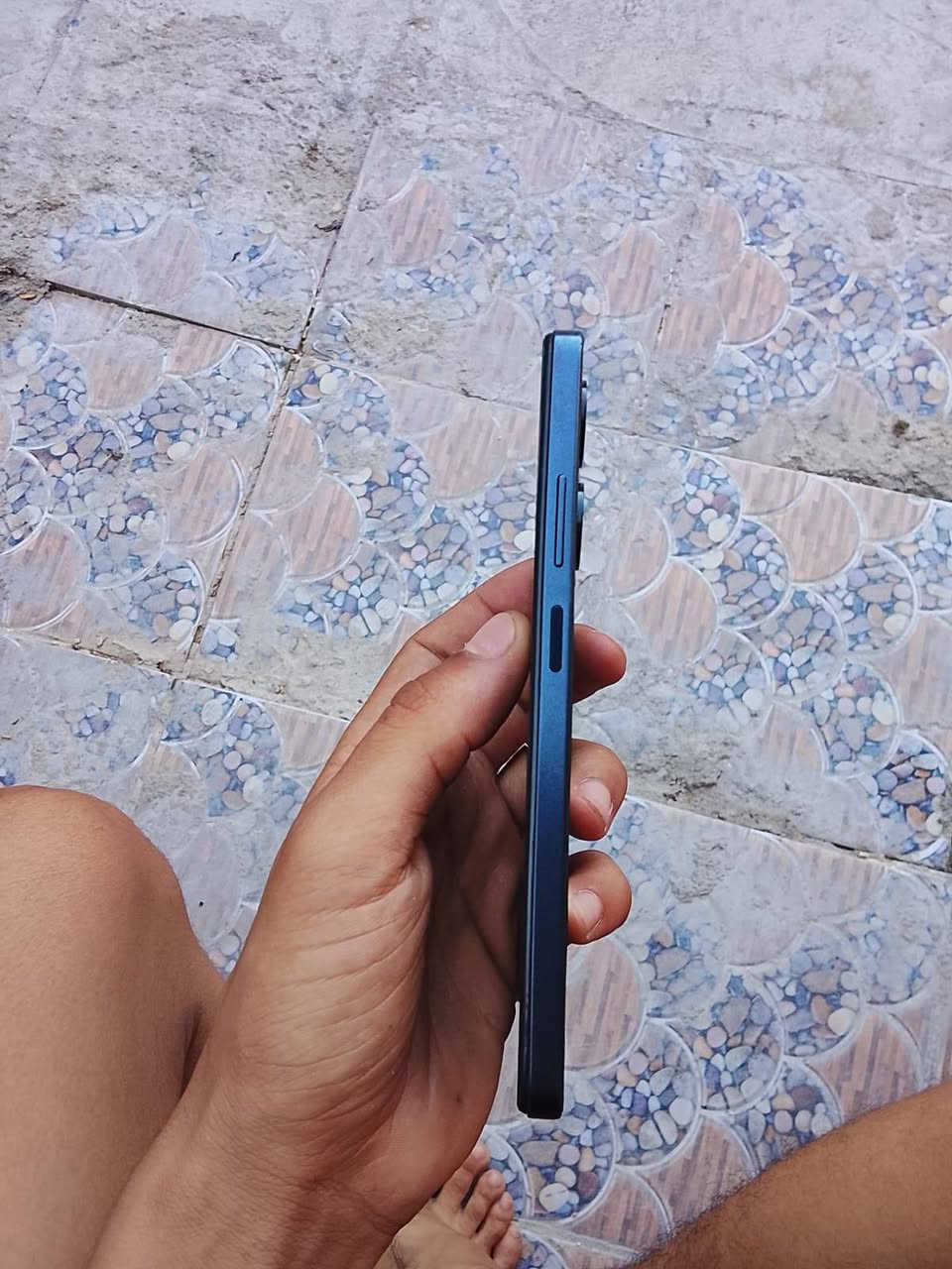 ‏للبيع Infinix Smart 8 – أسود
‏
· ‏💾 الذاكرة: 128GB
· ‏⚡ الرام: 4GB + 4GB
· ‏🔋 بطارية 5000mAh
· ‏🔌 مع الشاحن الأصلي
· ‏📦 الكارتون غير موجود
· ‏✅ الجهاز شغال بصورة ممتازة
· ‏ملاحظة: الشاشة مبدلة، اصليه 
‏💰 السعر المطلوب: 125.000 وبي مجال 
‏
‏📩 للاستفسار، ***********
‏
