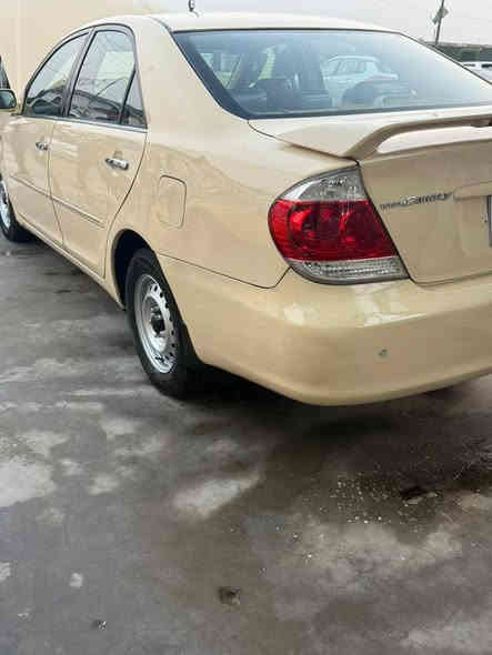 سلام عليكم كامري للبيع 2004 سياره مصبوغه عام للجماليه سياره جاهزه العنوان بغداد  معارض الحبيبيه استفسار على هاذا الرقم ***********
