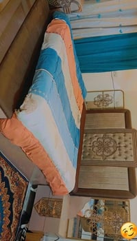 ١٠ قطع • ميز تواليت • مرايا مكسورة