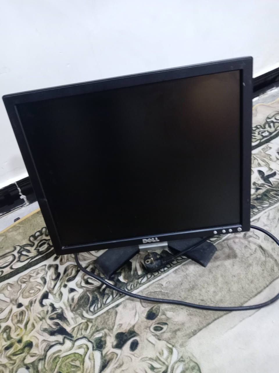 شاشة للبيع حجم تقريبا ١٩ أو ١٨ أو ١٧ بين هذنه شغاله وما بيها اي شي وياها وايراتها انطيني سعرك ونتفاهم  واذا تريد بسعر اقل انطيني بدال الفلوس الي تطيحهن شي أو انطيكياها بدون وايرات


**إذا كنت صاحب هذا الإعلان وتريد حذفه لأي سبب، رجاءا أرسل رسالة إلى الدعم الفني**