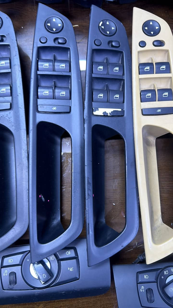 اسعد الله مسائكم بالخير والمحبه
كونترول منوع حديث Bmw E60 x5 

السعر اي قطعه 35000

للحجز والاستفسار الاتصال على الوات ساب 

*********** ابو جبل 

عنوان المحل بغداد مجمع مشن مجاور عبود ابو التبريد 

لوكيشن المحل فقط على الويز اكتب ادوات شيخ الجبل Bmw

خدمه التوصيل  متوفره
