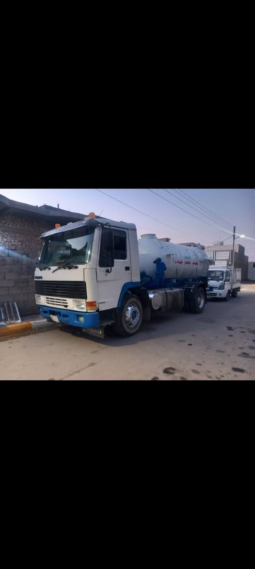 سلام عليكم سياره البيع فالفو اف 7 مكان بغداد ابوغريب ***********
