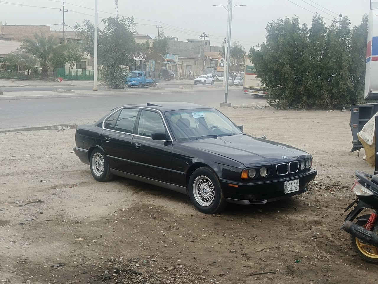 سلام عليكم بيئم للبيع 535 رقم بغداد تحويلها ثاني يوم كير ومحرك مكفولات
تخم تاير تبريد شغال سياره مالت جناي  جاهزه من كلشي 
سعرها , 60 وبيها مجال لشراي مكان السياره الفلوجه 
***********
***********
