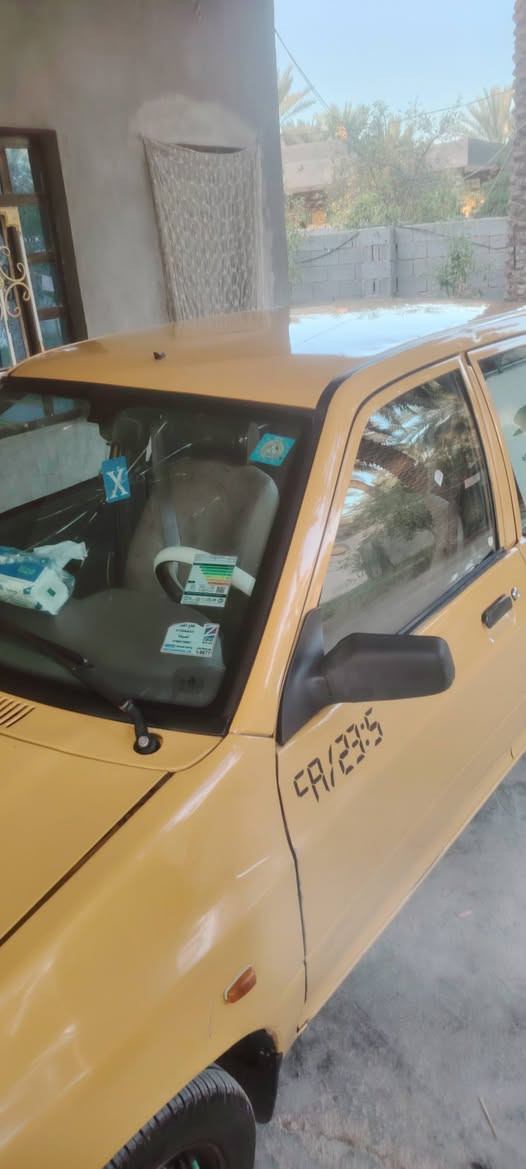 السلام عليكم سايبه للبيع موديل 15 كفاله لا ضربه ولا تبديل ولا بارد عله وضع الشركه  صدر امامي خلفي جديد بيه خياسات  وبيه بس براكيت جه اليسره عمرته شغل فول  رقم جديد بسمي مصفره هيئه وغرامات السعر خاص ***********  مكان كربلاء
