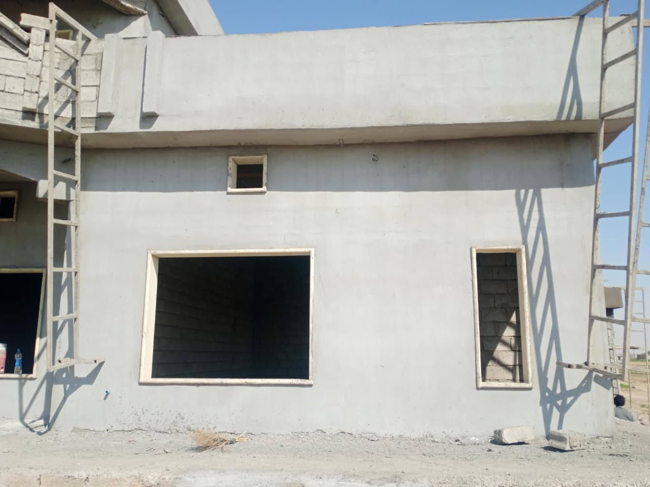 كادر لبخ سمنت أو جص كادر متكامل 5اصطاوات أو 4عمال
متفرق الاتصال على ***********
