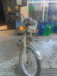 للبيع سعر 300 مكاني بالكراده 07781084281