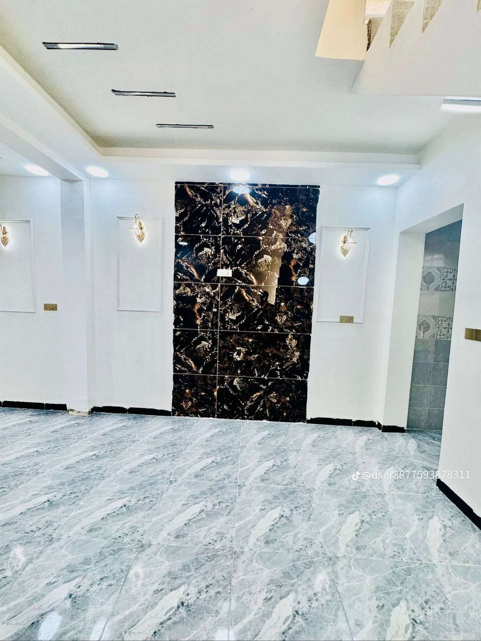 🏡✨ دار للبيع – النجف / مجمع بيتي (اللثاني)
📐 100م – طابق واحد
📄 طابو صرف – سند حر
🧱 فول طابوك جمهوري
🏗️ صب كونكريت للسقف والأساس
🛏️ غرفة
🛋️ صالة
🪑 استقبال
🍽️ مطبخ
🚿 حمامين
🌤️ مكشوفة
💰 السعر 72 مليون وبي مجال بسيط
📩 للاستفسار 

***********

#دار_للبيع #النجف #مجمع_بيتي #عقارات #بيت_للبيع 🏠
