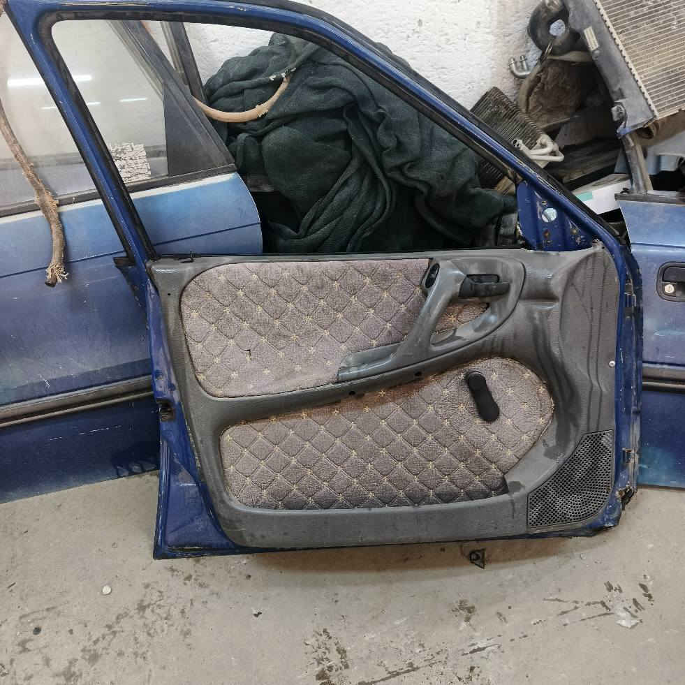 يتوفر ابواب اوبل استرا كامل سستم نظيف وياهن استاب اكسل كامل 1600
عدد اثنين ودرايم شفت جهة اليمين كلهم 200 الف 
***********
