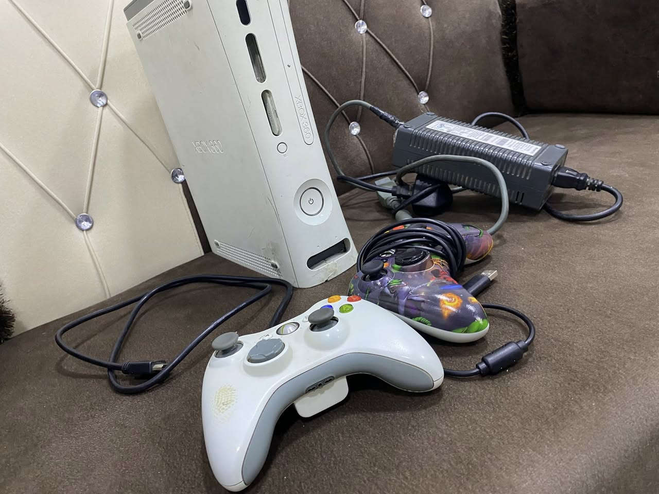 ‏سلام عليكم Xbox للبيع سعره خاص


**إذا كنت صاحب هذا الإعلان وتريد حذفه لأي سبب، رجاءا أرسل رسالة إلى الدعم الفني**