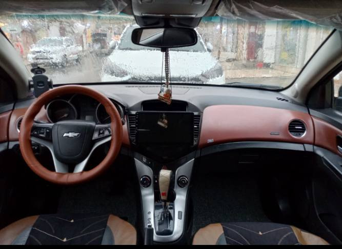 شوفرليت كروز 2010 للبيع وارد خليجي سياره حلوه ونضيفه محرك مال كصه شرط
كير شرط 
رقم وسنويه جديده شرط التحويل  
مواصفاته شاشه كاميره 
حساس خلفي 
اربع سماعات 
اربعه جام كهرب 
داخل لونين 
كشنات جلد 
كشافات ضباب
حساس خلفي 
ويل كب 
سياره حلوه وكاعده 
السياره ابيعها صبغ عام بدون شواصي وبجم وصندوك كبس 
مكاني موصل
الشراي يتصل ***********
بي واتس 
السعر 63
