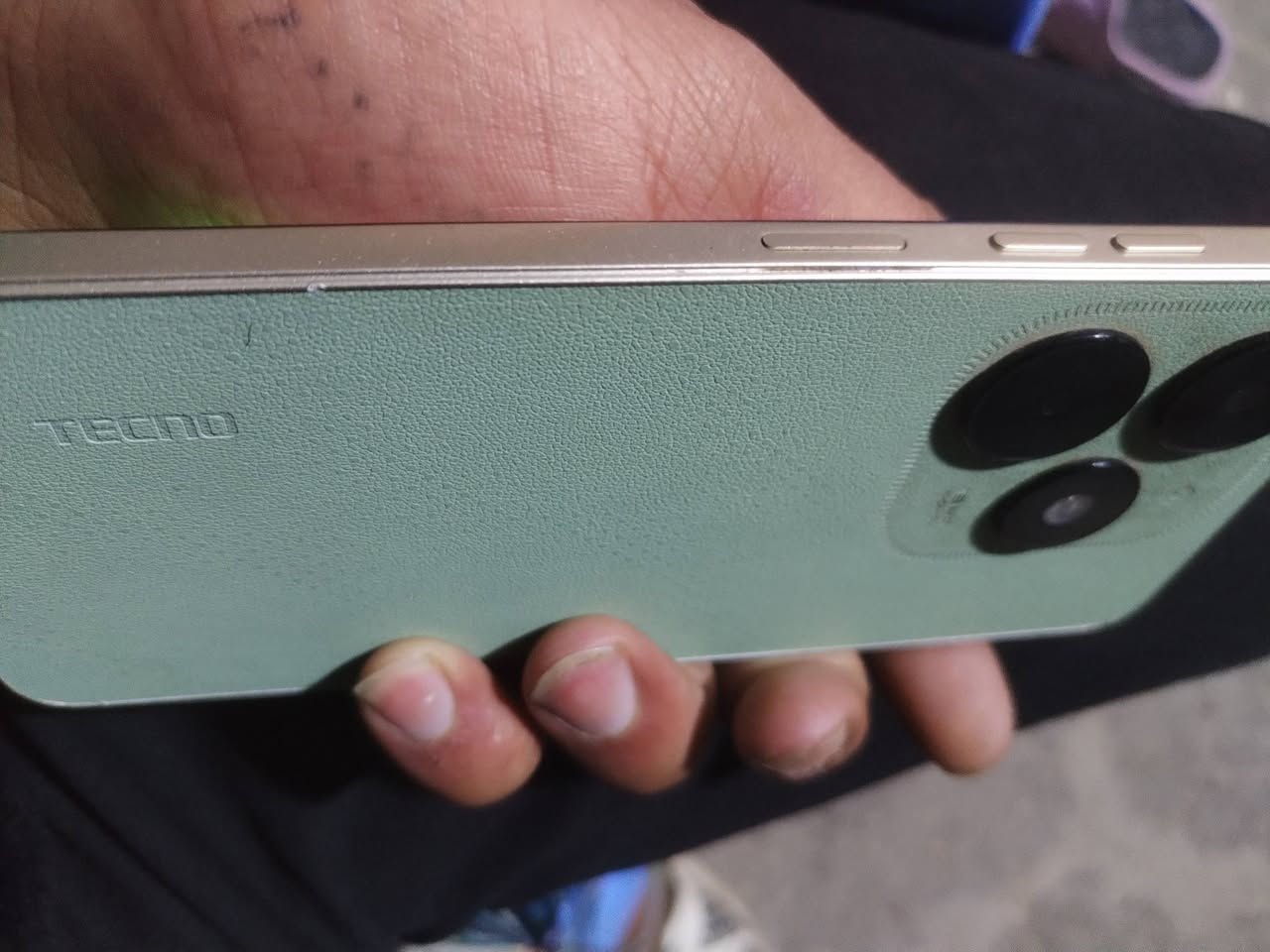 جهاز للبيع نضيف صالرله 20يوم مستعمل نضيف السعر 110وشراي ينتصل ويدلل  ***********
