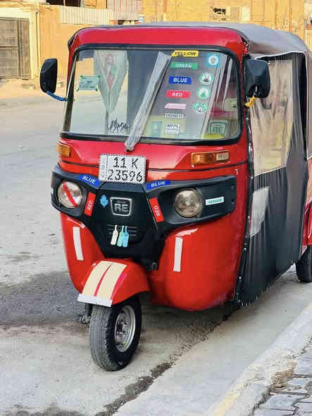 السلام عليكم 
تكتك البيع 18 مصبوغه عام مكينه مال عشرين تكتك خير من الله كهربائيات كلها شغاله سعر 4600 وبيها مجال مكان بغداد الحسينيه مال راشديه ***********
