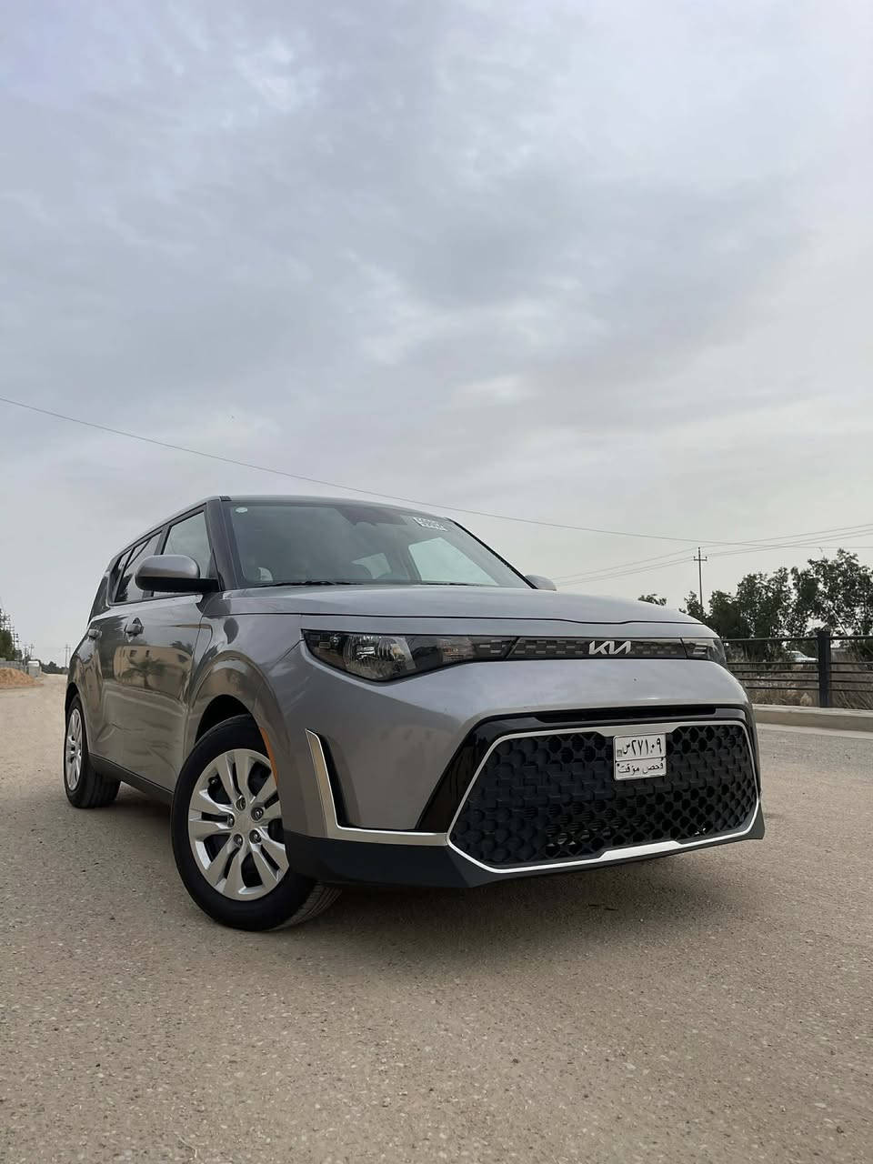 السلام عليكم 
كيا صول 2025للبيع
مواصفات الصول المعروفه عاديه 
محرك 2000دوش 
ماشيه 850mi يعني السياره زيرو 
اللون سلفر 
الحادث موضح بالصور
جاملغ امامي تبدل +صبغ وجاملغ خلفي بارد ربعه
لا دواخل ولا شواصي ولا غير شي بيه فقط الجاملغين واحد بارد واحد صبغ وحداديه يمنه بدلت جديد 
مصلحه وكامله ولا جيك بيه بيه ملاحظه  وحده اجه من امريكا فلتر الدهن مال المكينه مكسور وبدلت الطبكه الجوه يعني مكان الفلتر فقط 
سياره الباقي كله عله وضع الشركه 
 ***********
السعر 148 وبيها مجال 
المكان الحله
