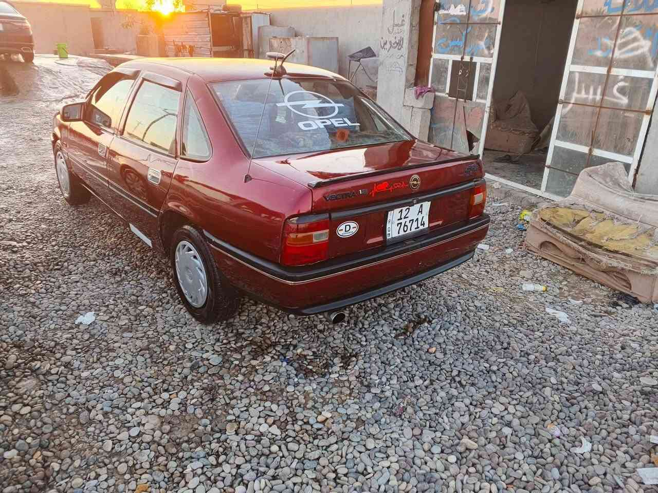 السلام عليكم...فكتره 18 رقم نينوى مصطره شرط التحويل ولوكاله محرك صدر طخم تاير باتري جديد خيسان مصلح بلادي غرفتها ماشاءلله 80%نضافتها والگشر شوف العين *********** السعر 37 وبيها مجال
