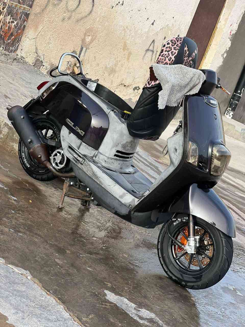سلام عليكم دراجه بوليس البيع مكفوله من كلشي دراجه جنبازيه فول دراجه 900 وبيه مجال هاذه رقم راعيه 
***********
