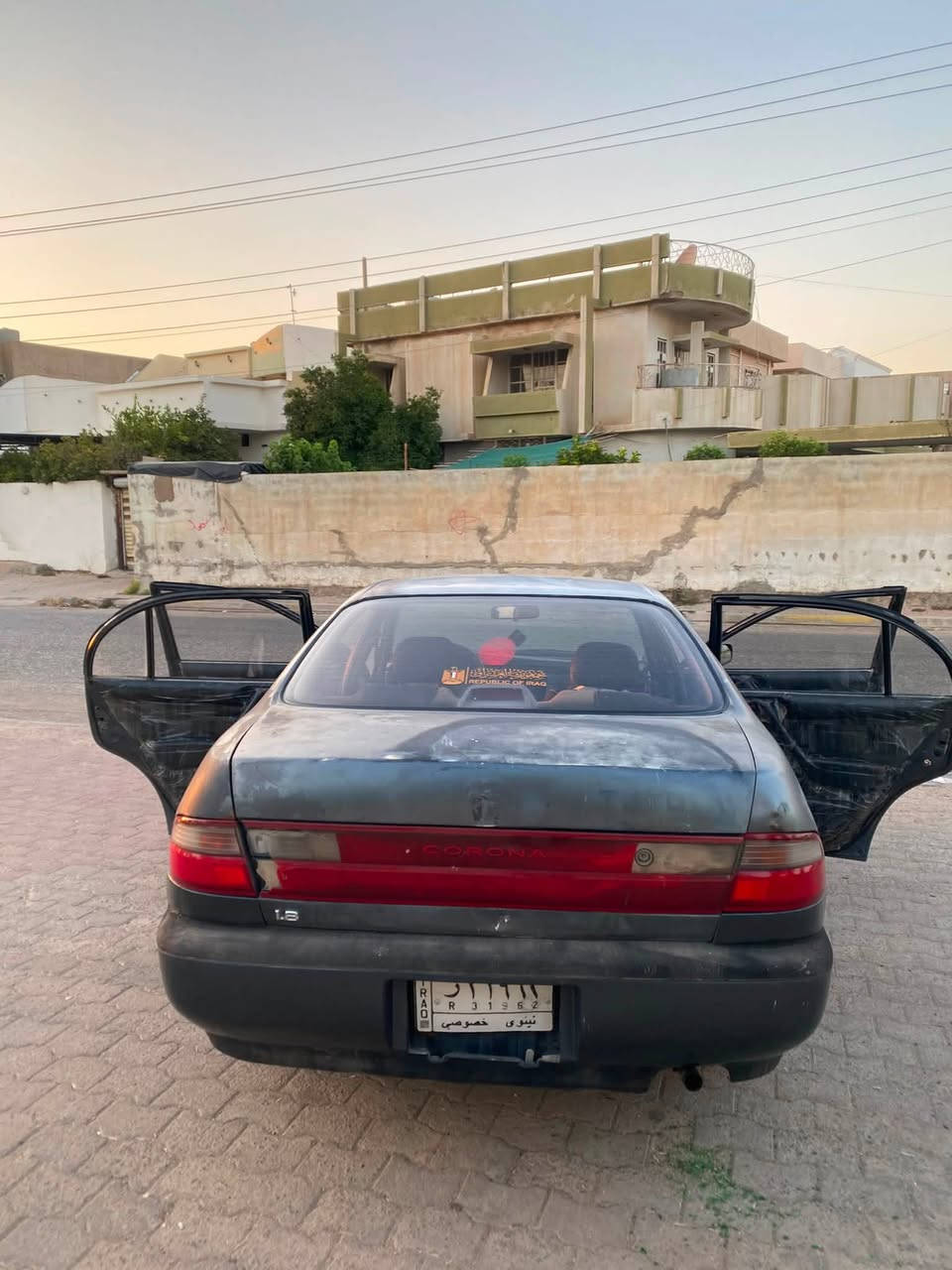 من بعد السلام و الاحترام 
للبيع او مراوس بسيارة احدث 
كرونا ( فرخ بطة ) 
موديل 1992
رقم نينوى الماني سنوية إلى 2027 
السيارة گير جديد مال گصة 
المحرك جيد 
الإطارات نص عمر 
نظافة الگشر شوف العين 
بطائن الأبواب جداً جديدة
أربع وياله ويل كب 
لإيتان زنون ليموني 
مسجل شاشه 
أربع سماعات بالأبواب 
السيارة يحتاجلها ترتيب 
بيها نواقص بسيطة 
السيارة بيها بطاقة بانزين كركوك 
مكانها كركوك 
مشروع وطني السيارة 
السعر المطلوب 45$ وبيها مجال 
للاستفسار الاتصال ***********
