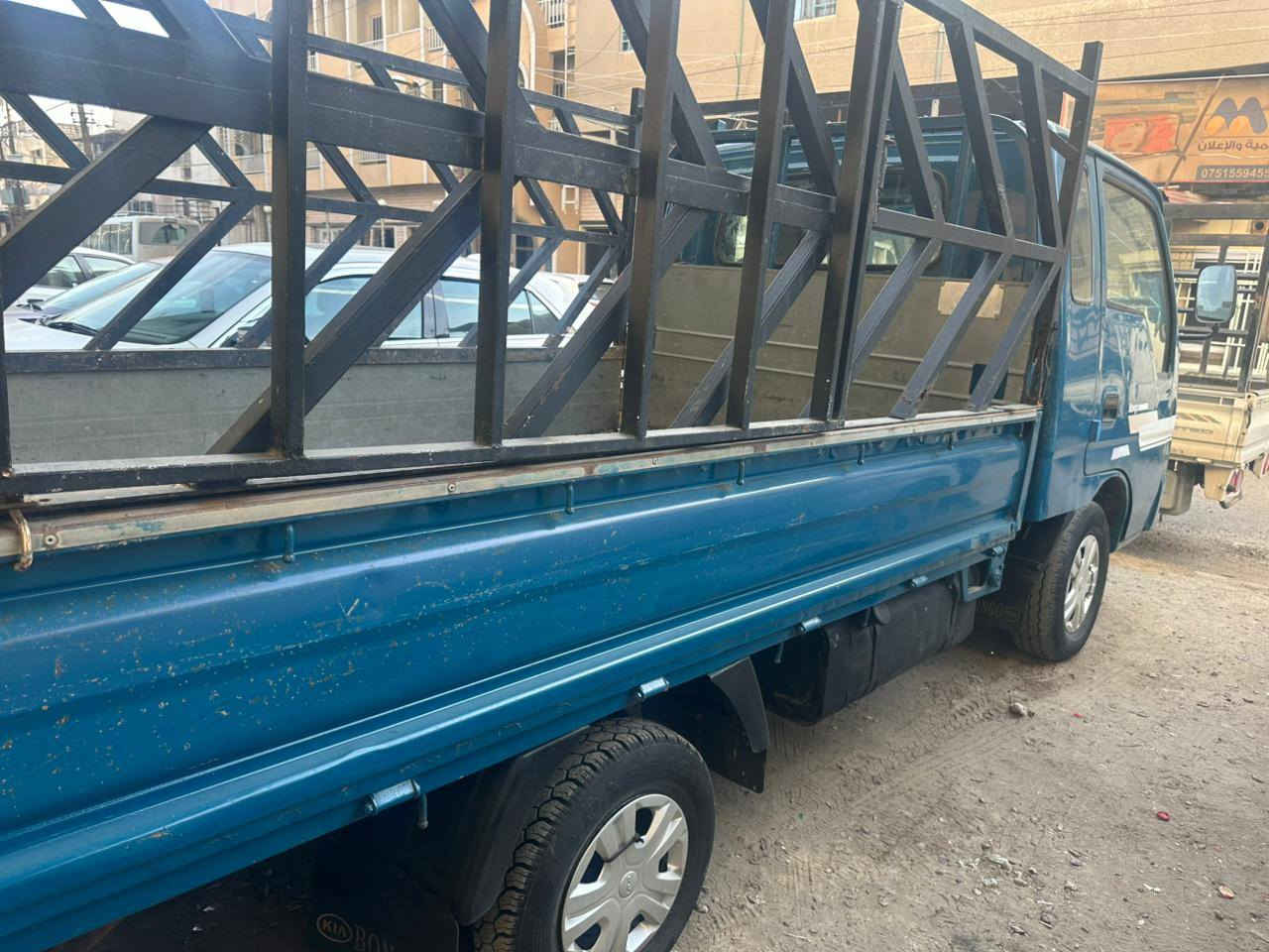 كيا ام عيون للبيع موديل 2002
مكينه  خير من الله سياره نضيفه 
كهربائيات شغاله    
جاهزه من كلشي 
سعر 80 قفل 
رقم ***********
