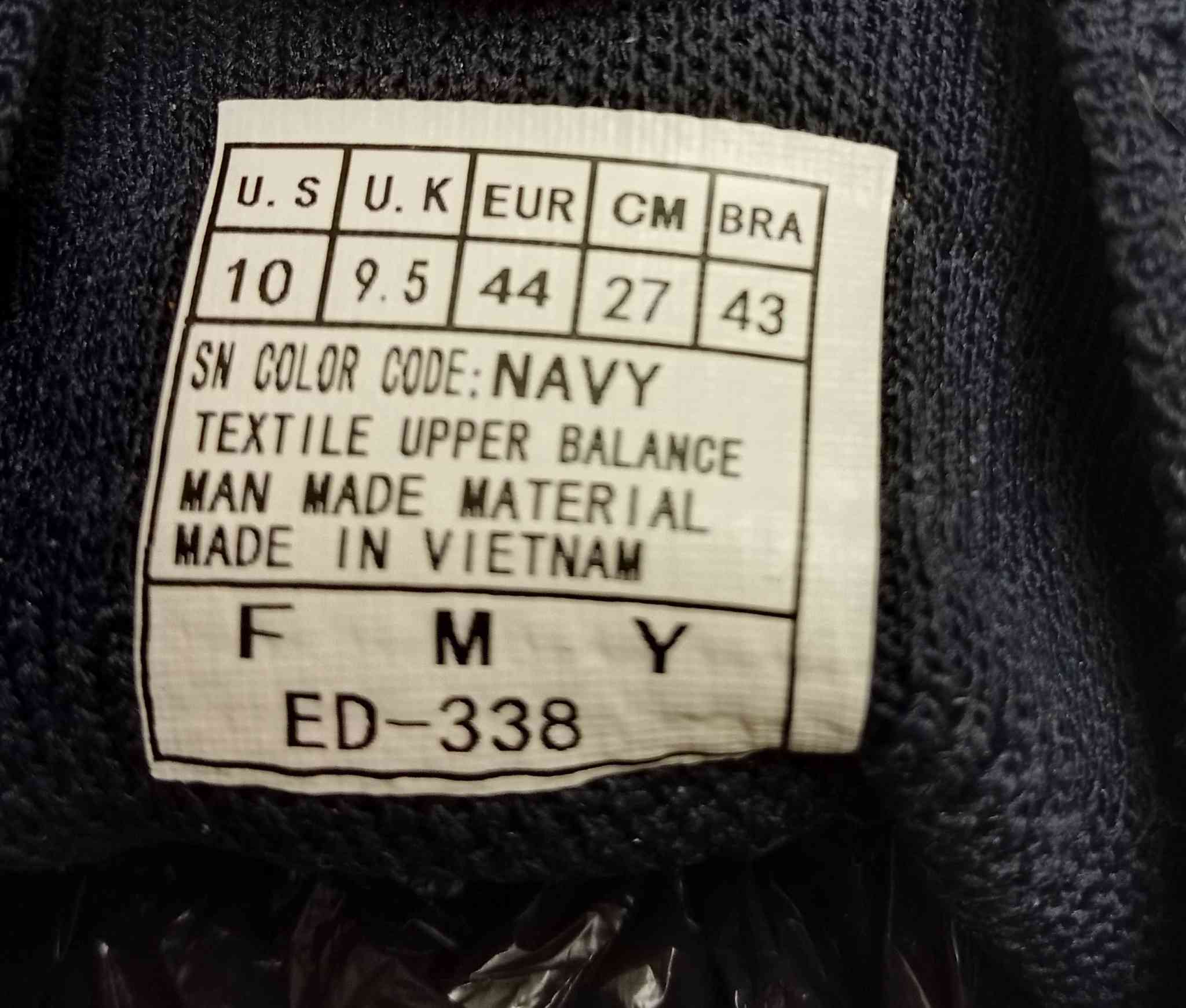 سكجر (ARCHFIT)
44
27سم
قطعه جديده لوك مغلقه بجلد مع القماش طبيه قاعدة كلاود فوم طري صنعت للوقوف الطويل والمشي وتخفيف صدمات للقدم ..
توصيل فقط


**إذا كنت صاحب هذا الإعلان وتريد حذفه لأي سبب، رجاءا أرسل رسالة إلى الدعم الفني**