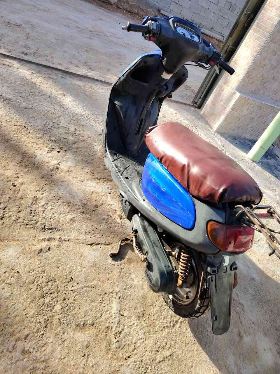 السلام عليكم
دراجه منغولي 60
نظافه شوفت عينك
كهربائيات شغاله
سلف شغال عوزه باتري
هندر واحد نهضه خير من الله
السعر 250 وبيهه مجال
للأستفسار وتساب فقط
***********
