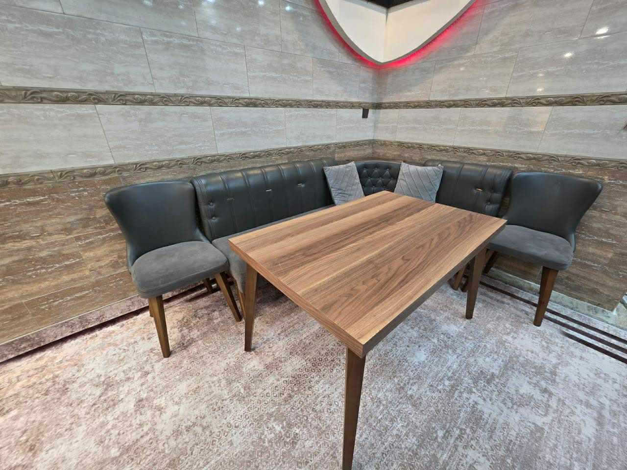 كورنز للبيييع
بغداد مدينة الصدر
كل شي مابيه عيبه هذ. زرف زغير 
السعر ٤٠٠


**إذا كنت صاحب هذا الإعلان وتريد حذفه لأي سبب، رجاءا أرسل رسالة إلى الدعم الفني**