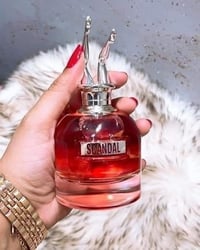 عطر سكاندال • عطر إغراء • نسائي