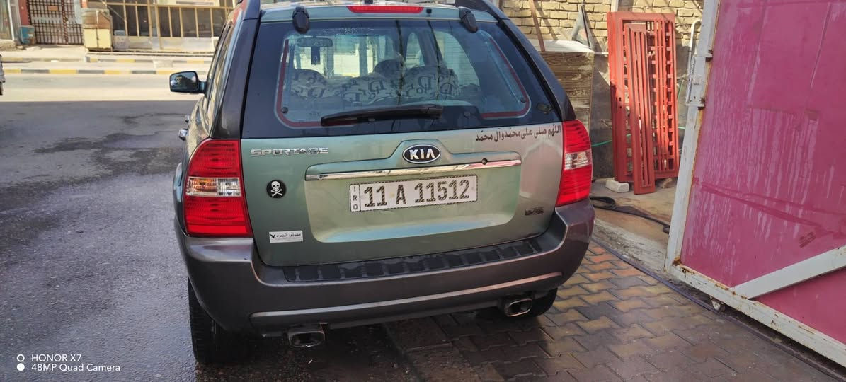 السلام عليكم  كيه سبورتج 2008 سياره مكفوله كفاله عامه كير ومكينه خير م̷ـــِْن الله̥ تخم تاير حداديه جديده تبريد شغال فتح بلقمار مكينه V6 رقم انكليزي بئسمي بغداد السعر 100ورقه وبيهه مجال حك الجيه ***********
