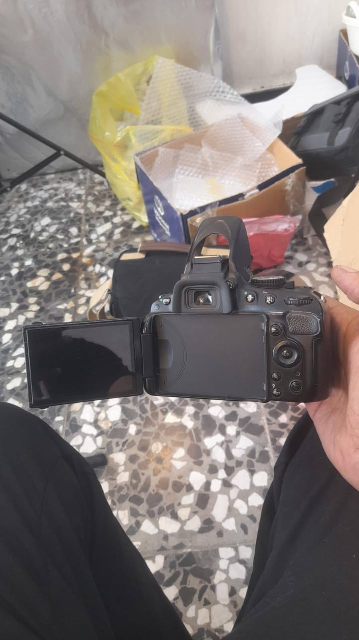 سلام وعليكم
كامره للبيع 
نيكون 5100 
شاشه قلابة
 زوم 70 على 300
ناقل الصور وياه جنطه وياه رام وياه غراضه كامله.. 
كامره اخت الجديد 
﴿سعر خاص﴾ رقم/ ***********📞
مستعجل على بيعته
