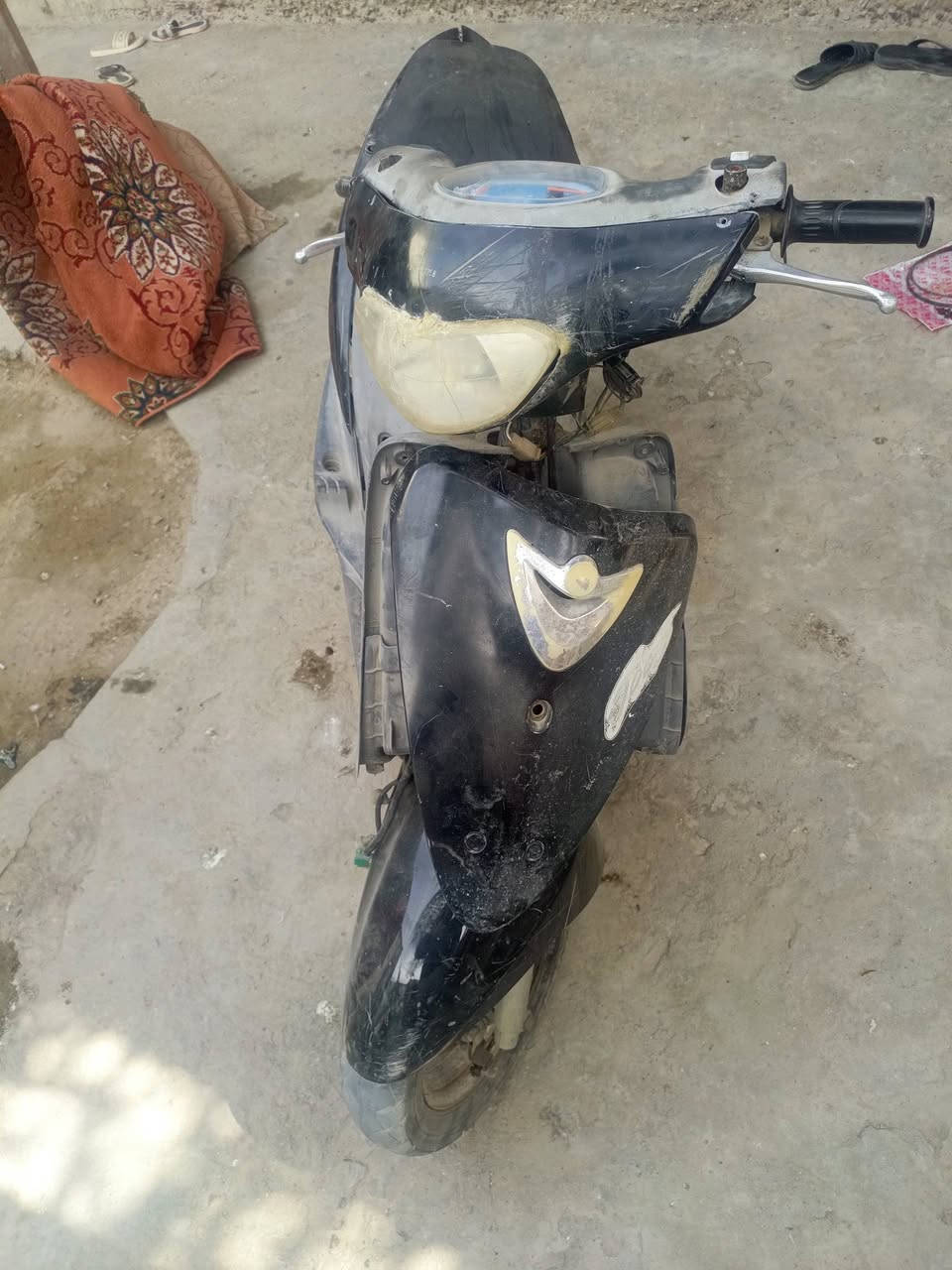 سلام عليكم ماكس منغولي للبيع على هاي الحالة شغالة محرك كفرات ابلادي سعر 400 بيه مجال حق الجية المكان الهارثة كرمة علي رقم ***********
