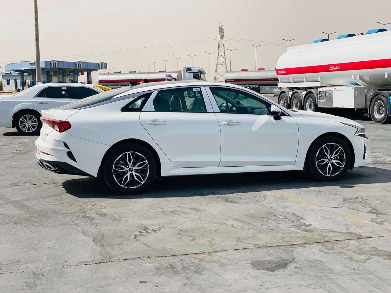 ‎السلام عليكم k5 2023 وكالة نيم خليجي رقم اربيل بدون صبغ بدون تبديل بدون فتح فقط بارد شبر بالجاملغ باقي السيارة كفالة حتى الدعاميات 
‎ماشية 65 الف صدر تخم تاير كير محرك كلة بشرط 
‎رقم : اربيل إنكليزي
‎المواصفات : 
‎محرك : 2000
‎بصمه + تشغيل عن بعد + بصمه احتياط موجوده 
‎كشن كهرباء
‎بانوراما 
‎كشن جلد ابيض
‎تدفئة كشنات 
‎سايد بريك بصمه
‎تبريد بيانو لمس
‎اوتو هولد 
‎5 وضعيات قيادة  
‎كامره خلفيه دواره 
‎حساس خلفي
‎حساس امامي 
‎قطعتين تبريد
‎كير 7نمر
‎فول تحكم استيرن 
‎5 ويل
‎لايت4عدسات

‎كل تبديلات الدهن والسيرفس بالشركة من الزيرو على ايدنا وبااسمنا 

‎مكاني بغداد العامرية 
‎السعر 208 وبيها مجال
*********** بغداد, العراق
