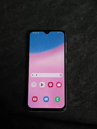 تلفون a30s للبيع شاشه مبدله جديده سعره 70الف و بي مجال لل شراي التواصل...