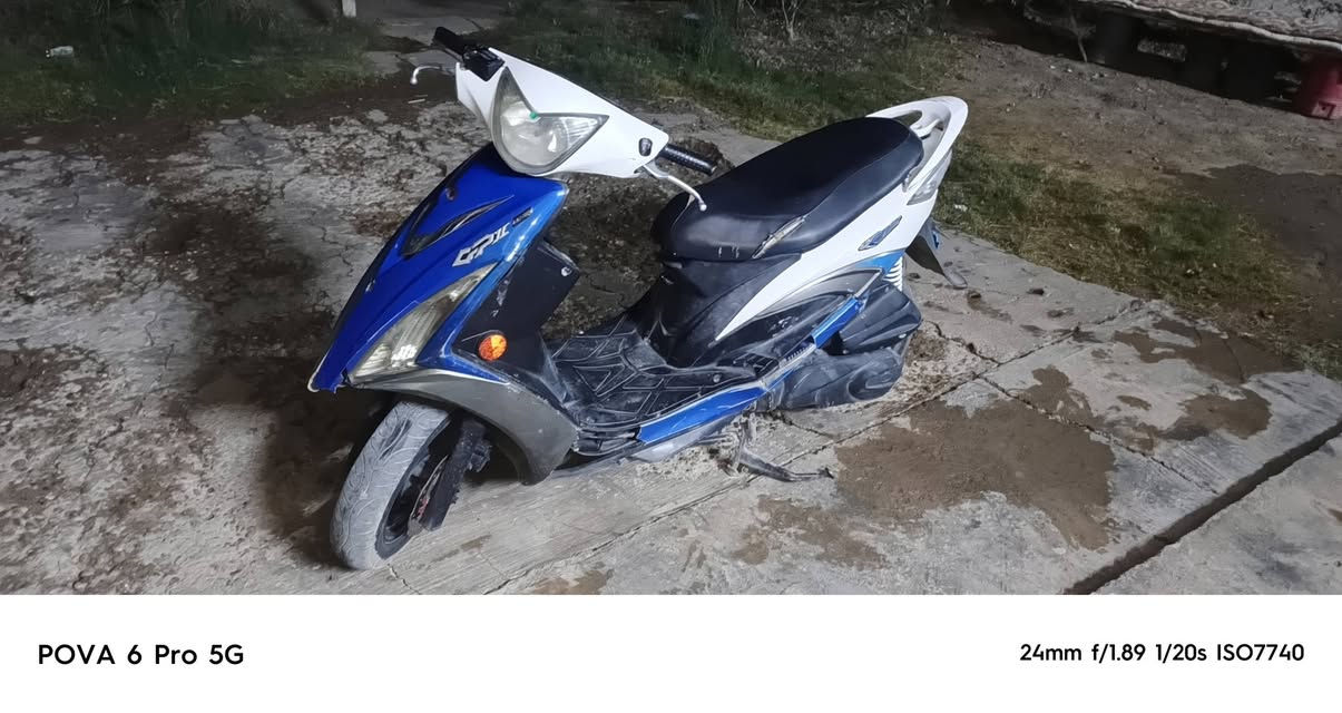 دراجه للبيع سعرها 250 رقم التلفون ***********
