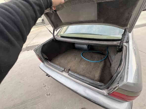 إسلام عليكم بي ام 525اصل وفصل وبليته محرك فل بلادي بلادي السياره طك رقم نينوى الماني كابون بانزين بيهه ترايك شرط بصره ويرمنيه كلهه كامله جامين كهرب السياره بمعنه الكلمه طك تحويل فقط ما اسوي وكاله كير توماتيك طخم ويلا طك تايرات طك بل جيس  صبغتهه جديده بجم كلو شغال ما بي كلوبه ما تشتغل غرفتهه حلوه حيل السعر حكً اوبل السعر 43وبيهه مجال للستفسار ***********
