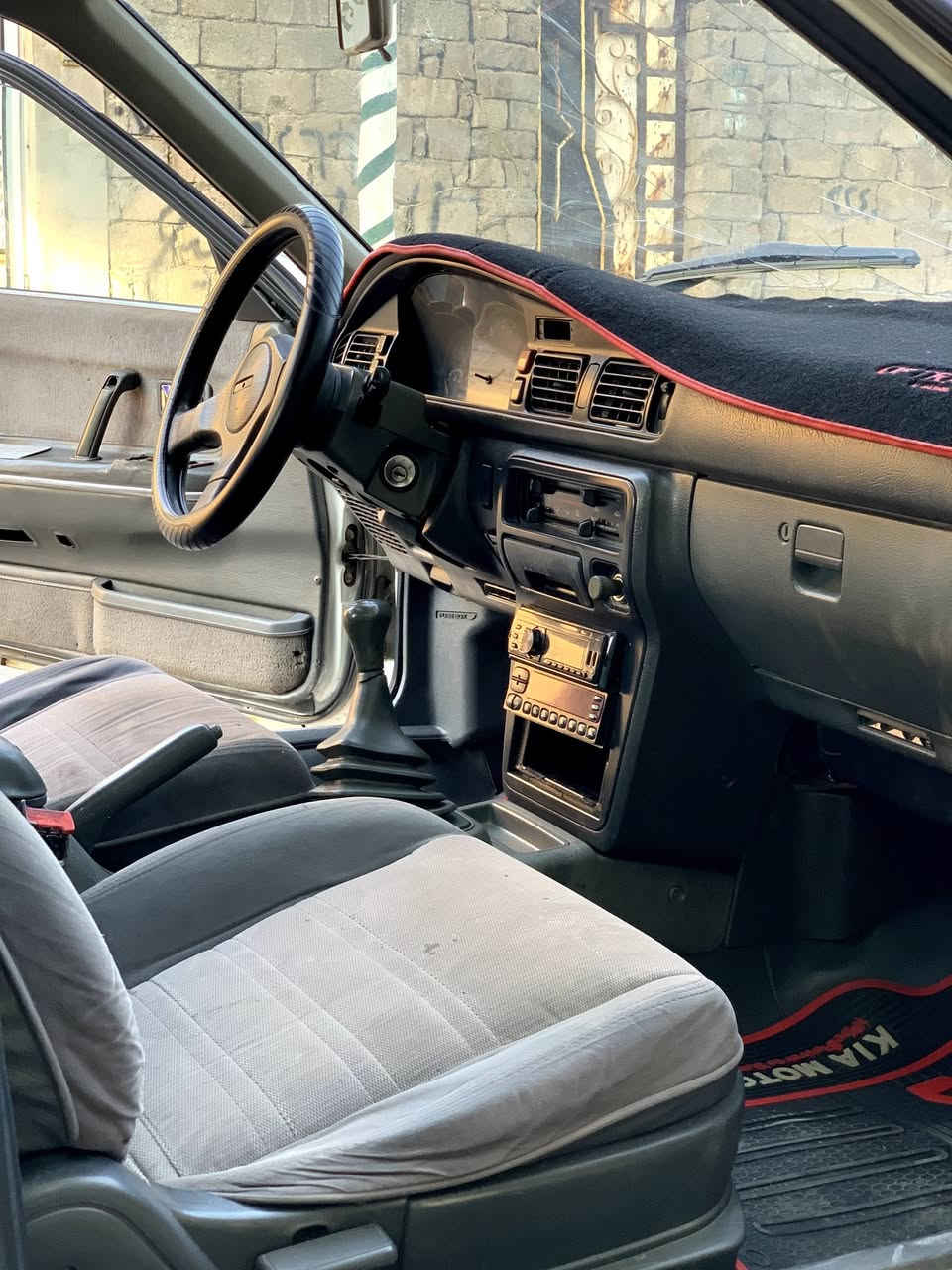 *للبيع مازدا 626 موديل*1989*
*المواصفات:*
- *اللون*: أبيض
- *المحرك*: 2000cc
- *الكير*: عادي
- *فتحة سقف*
- *جنط*
- *الرقم*: نينوى خصوصي
- *الحالة*: السيارة نظيفة ومكفولة من كلشي، محرك وكير 

*المكان*: الموصل
*للاستفسار*: ***********
مخول بل نشر فقط. لاحد. يراسلني.  للاستفسار الاتصال على الرقم
